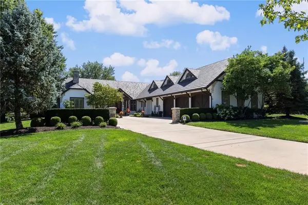 3849 W 139th Terrace, Leawood, KS 66224