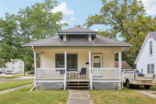 748 S Poplar Street, Ottawa, KS 66067