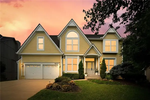 8217 W 146th Terrace, Overland Park, KS 66223