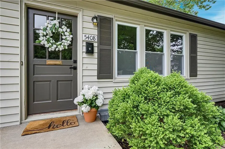 5408 W 72nd Street, Prairie Village, KS 66208 - #3