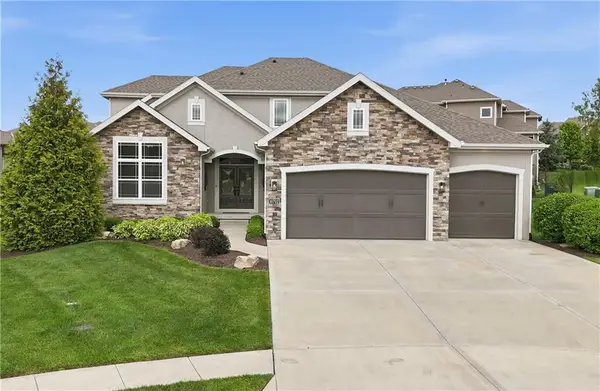 10702 W 171st Terrace, Overland Park, KS 66221