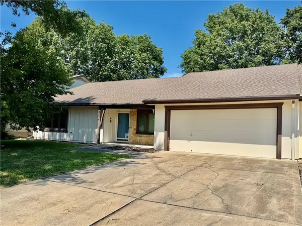 8204 E 189th Street, Belton, MO 64012