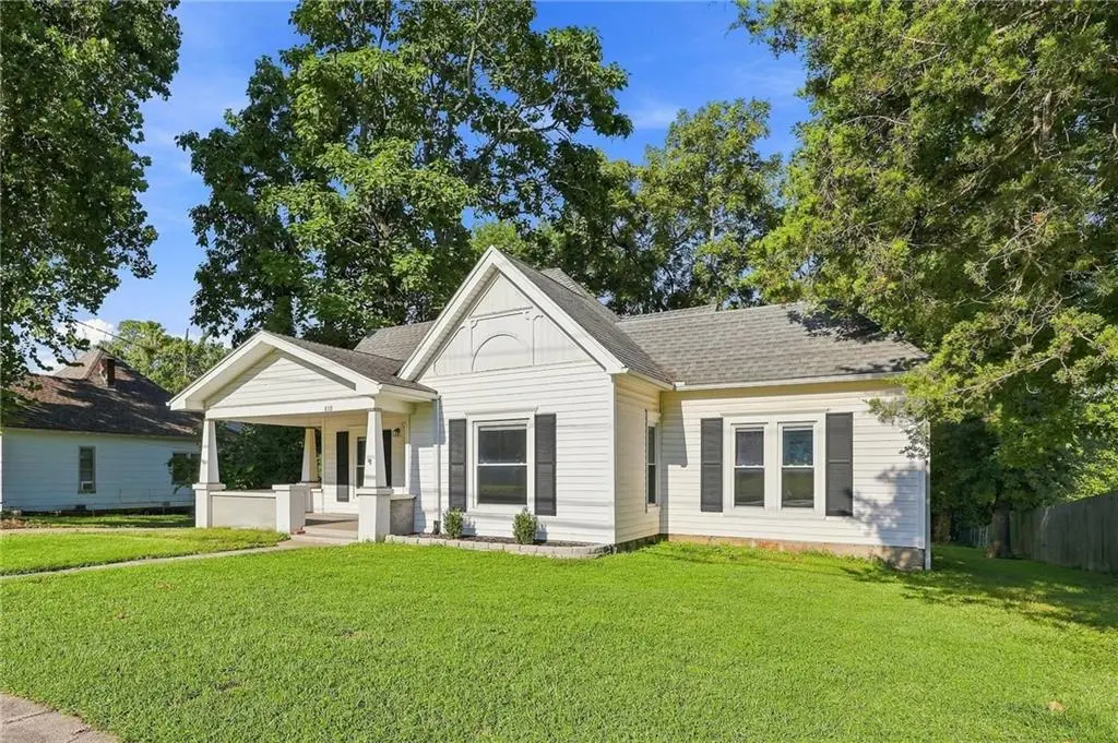 810 N Holden Street, Warrensburg, MO 64093 - #1