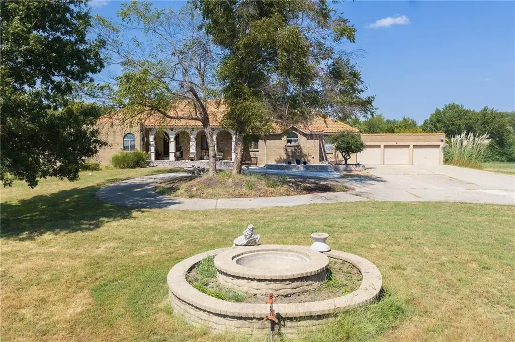 20100 Evans Road, Tonganoxie, KS 66086 - #1