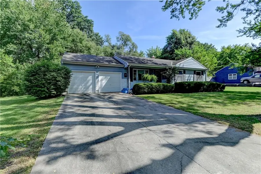 9704 E 81st Street, Raytown, MO 64138 - #2