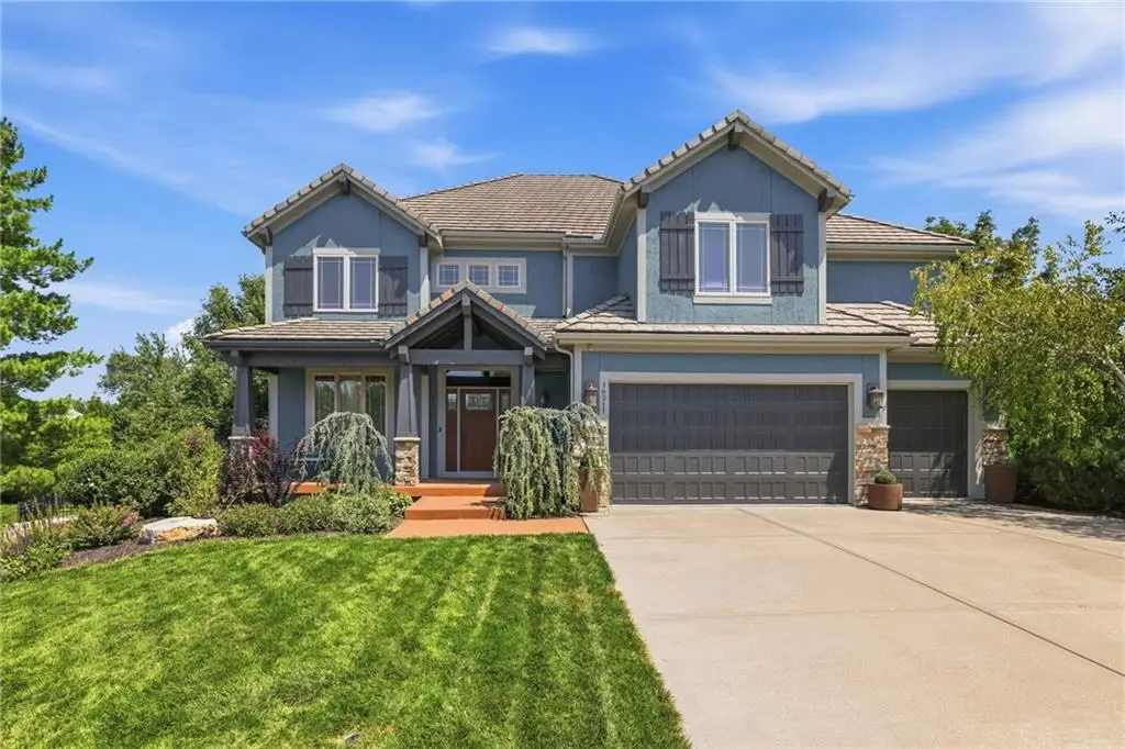 16211 Overbrook Lane, Stilwell, KS 66085 - #1