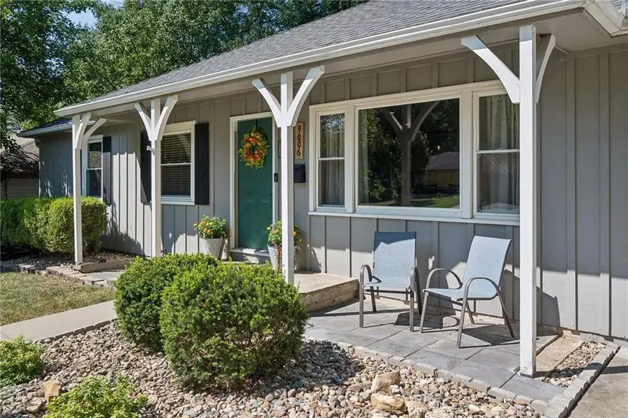 9006 Switzer Street, Overland Park, KS 66214 - #2