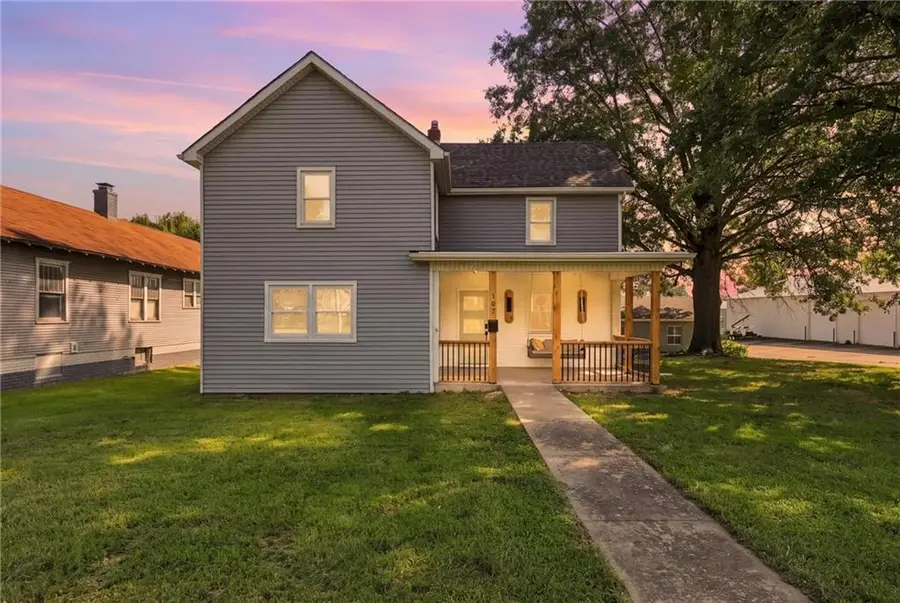 107 E 15th Street, Higginsville, MO 64037 - #2