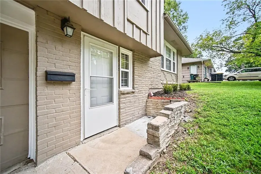 6002 E 96th Terrace, Kansas City, MO 64134 - #3