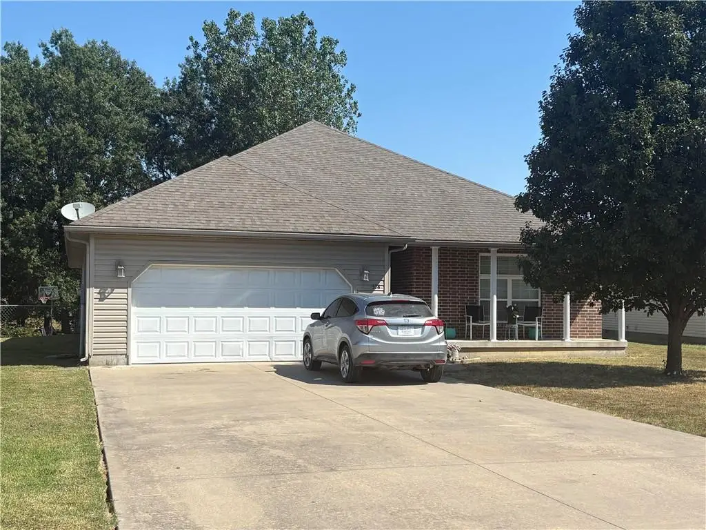 514 Brooklyn Court, Frontenac, KS 66763 - #1