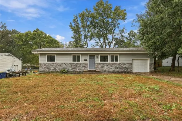 812 W Brown Street, Liberty, MO 64068