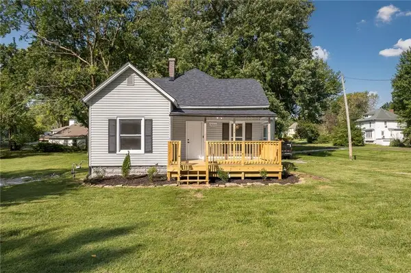 300 Maple Street, Lathrop, MO 64465