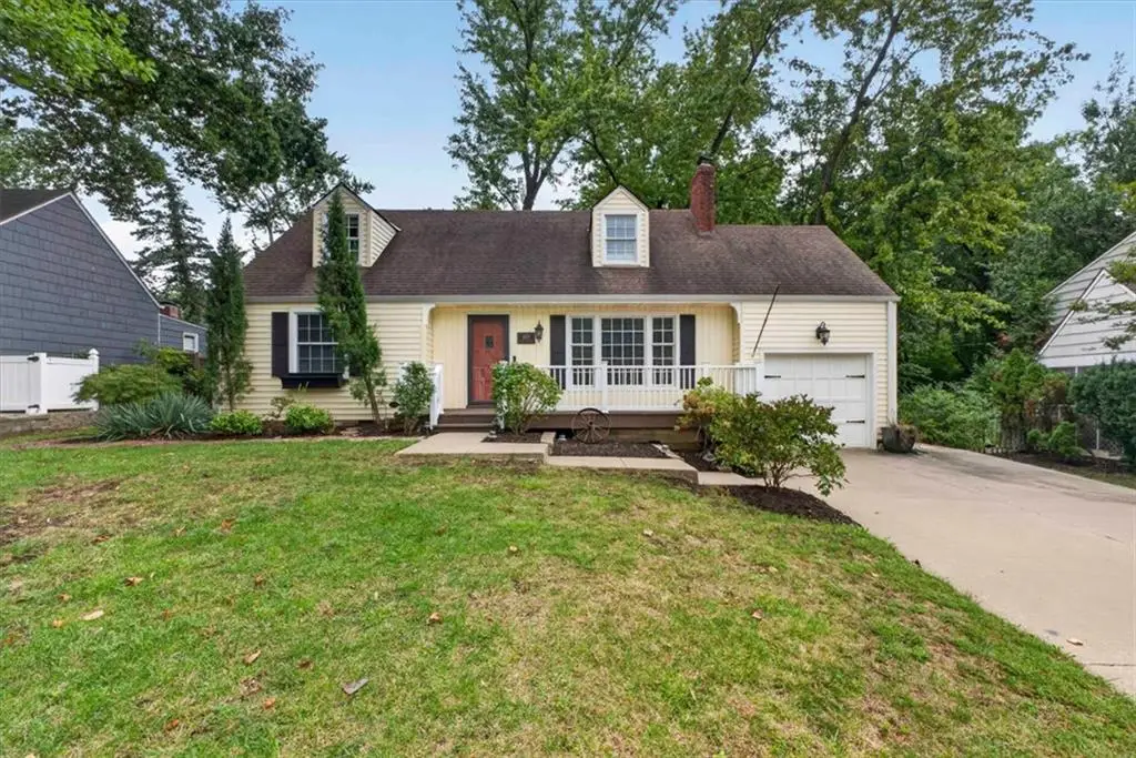 4111 W 74th Terrace, Prairie Village, KS 66210 - #1
