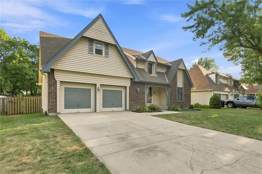 1125 E Sleepy Hollow Drive, Olathe, KS 66062 - #3
