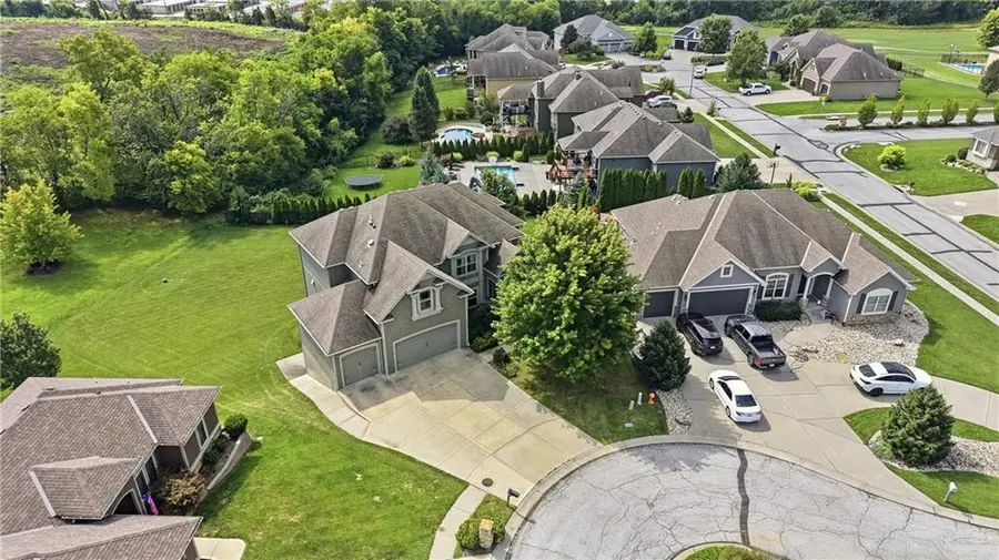4229 S White Sands Court, Blue Springs, MO 64015 - #2
