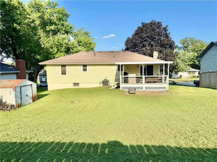 6106 N 25th Street Terrace, Saint Joseph, MO 64505 - #2