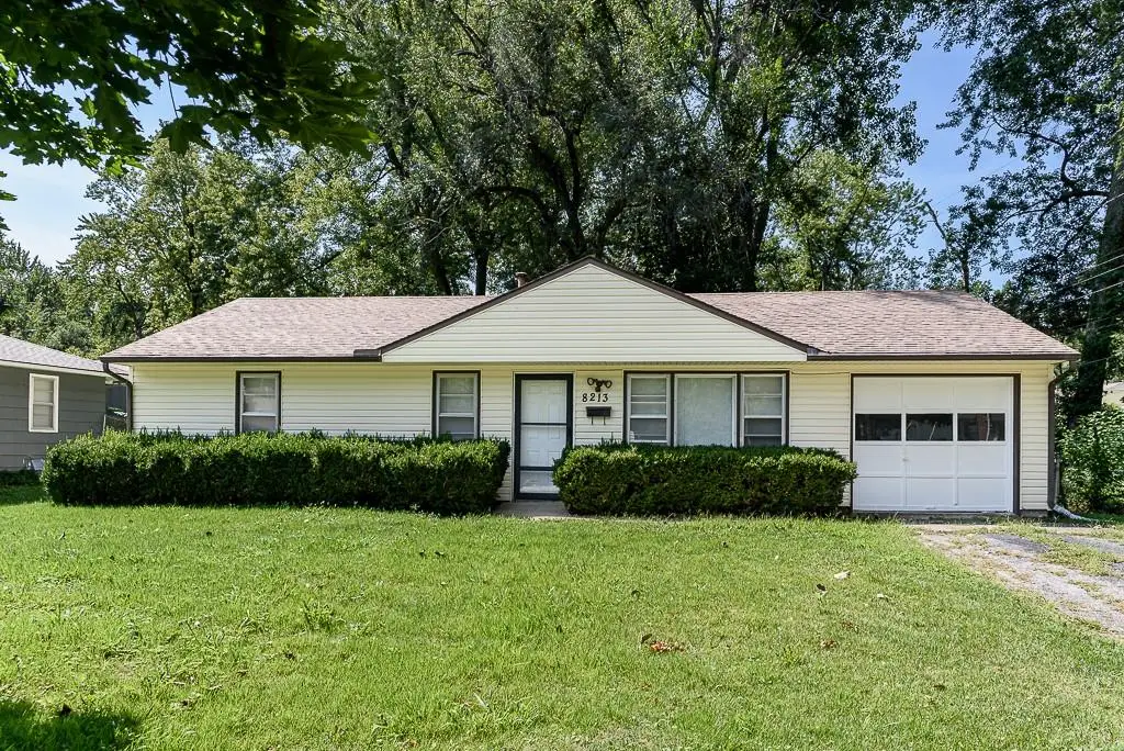8213 Ruskin Way, Kansas City, MO 64134 - #1