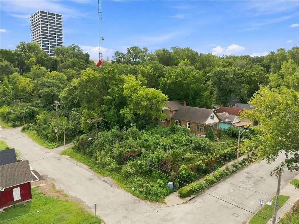 3003 Jarboe Street, Kansas City, MO 64108 - #1