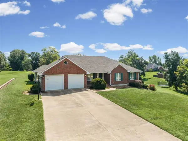 111 Walnut Drive, Carrollton, MO 64633