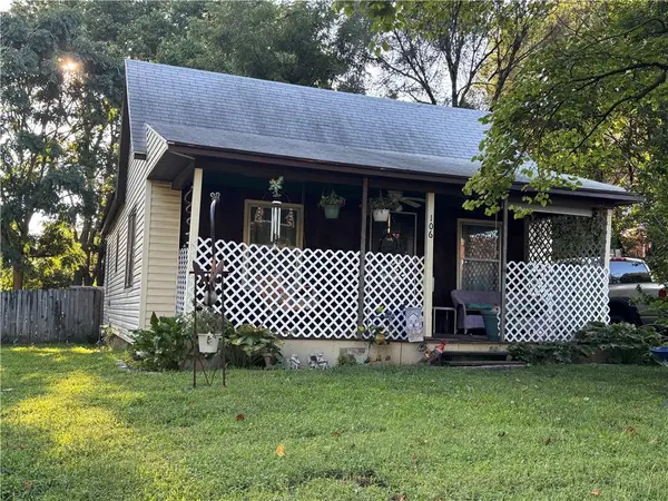 106 S Park Avenue, Independence, MO 64050