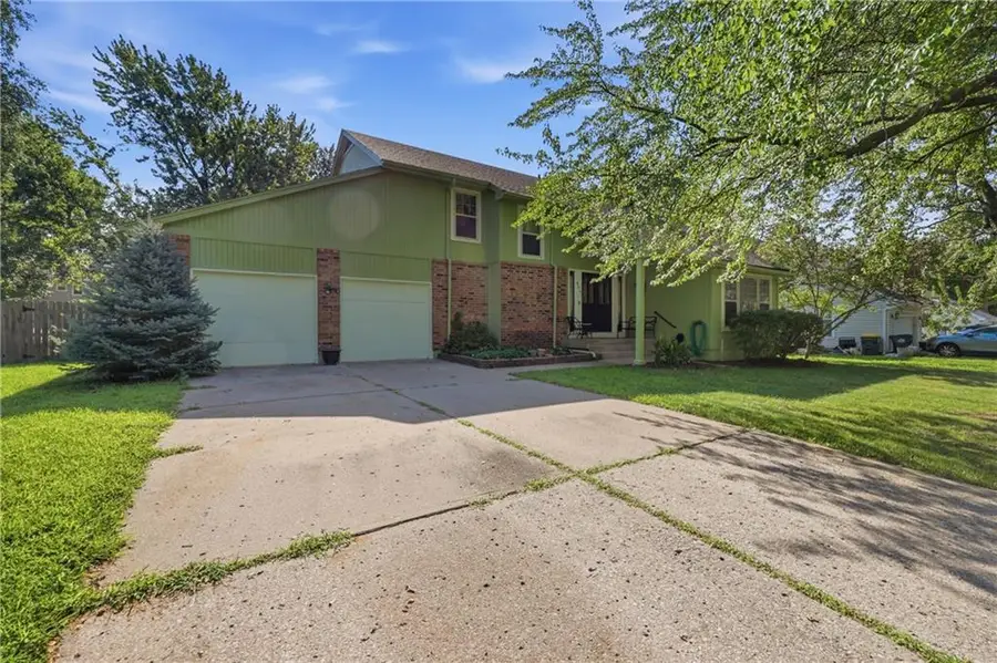 804 NW 41st Street, Blue Springs, MO 64015 - #2