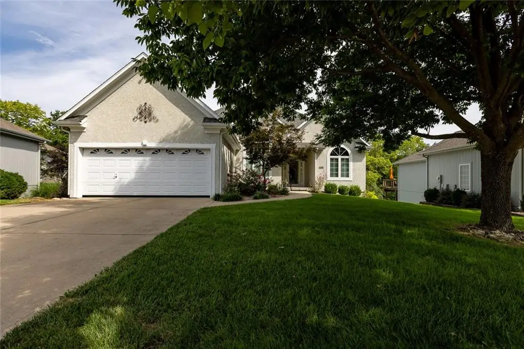 4304 NE 73rd Street, Kansas City, MO 64158 - #1