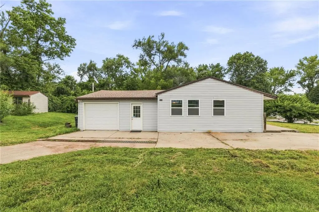 5138 N Corrington Avenue, Kansas City, MO 64119 - #1