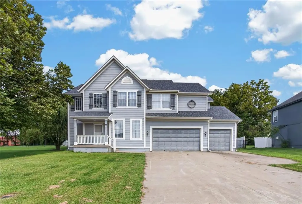 1003 Colonial Drive, Pleasant Hill, MO 64080 - #1