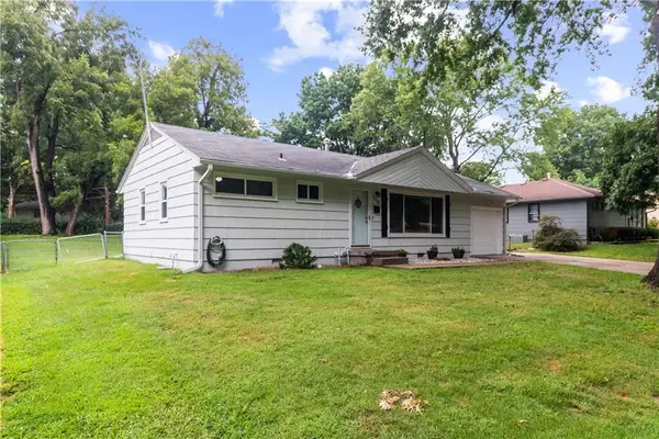 110 Manor Drive, Belton, MO 64012