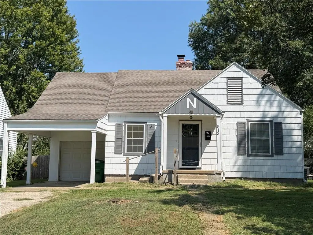 513 N Delaware Street, Butler, MO 64730 - #1