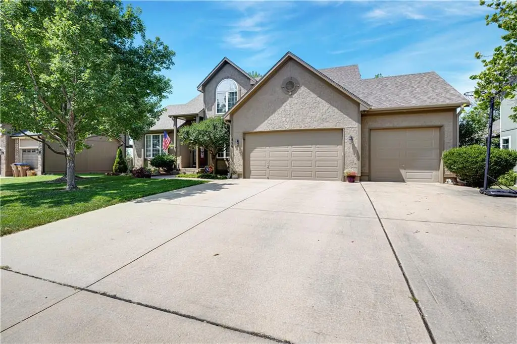 826 Trailway Drive, Raymore, MO 64083 - #1