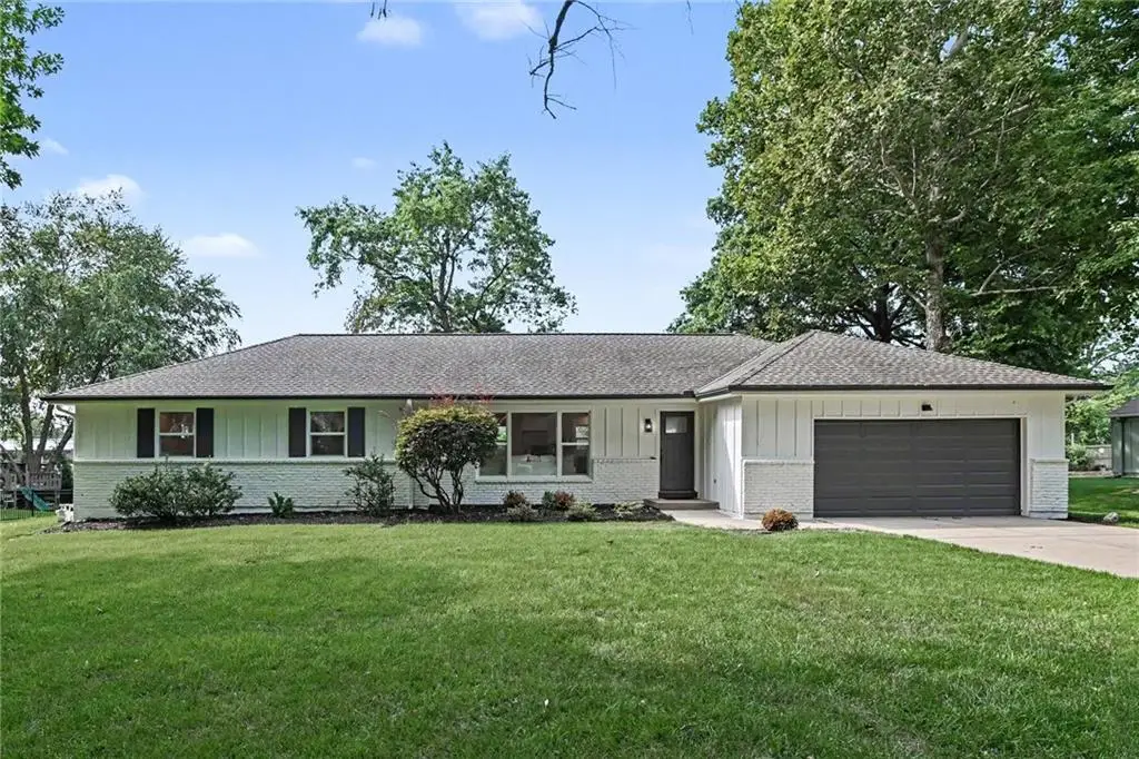 3515 W 93rd Street, Leawood, KS 66206 - #1