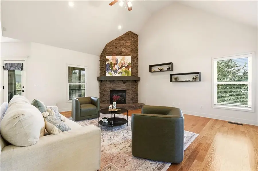 11211 N Richmond Court, Kansas City, MO 64157 - #2