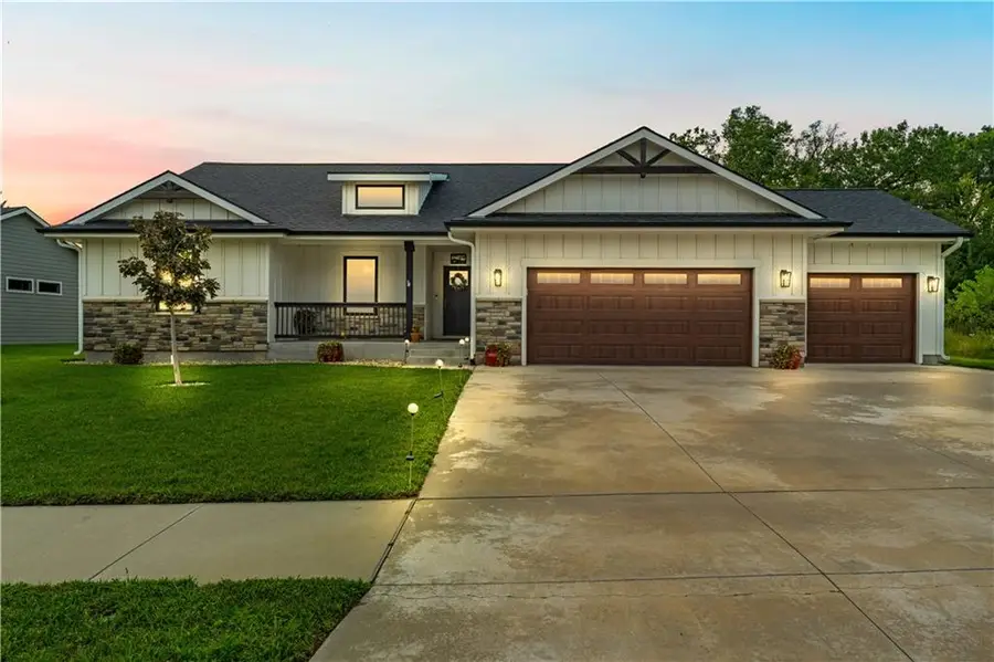 4814 Nature Avenue, Manhattan, KS 66502 - #2