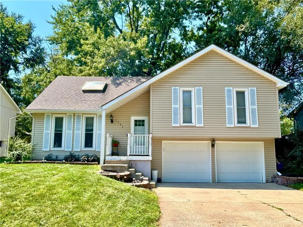 1741 W Normandy Drive, Olathe, KS 66061 - #1