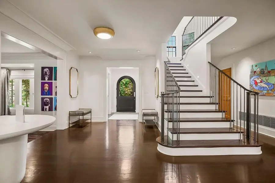 1235 W 57 Terrace, Kansas City, MO 64113 - #3