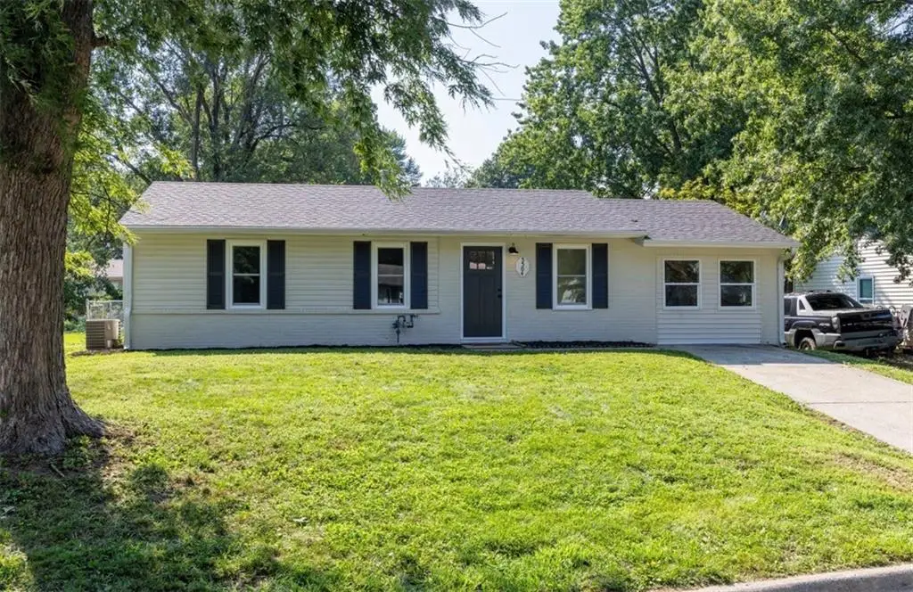3304 Chippewa Lane, Saint Joseph, MO 64503 - #1