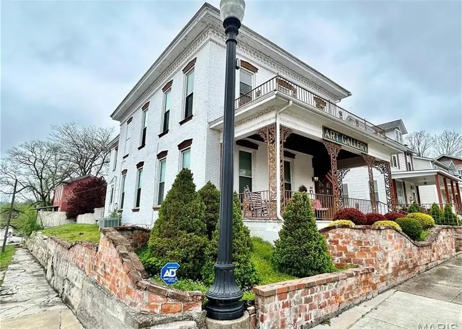202 N 3rd Street, Louisiana, MO 63353 - #2
