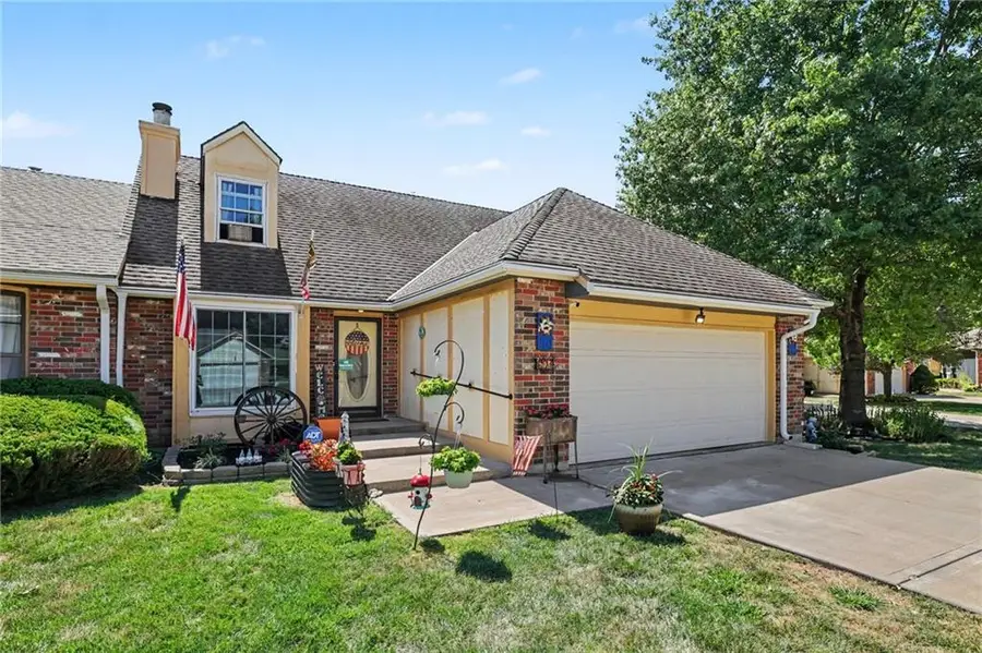 601 E 120th Street, Kansas City, MO 64145 - #2