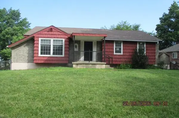 1001 NW Canterbury Road, Blue Springs, MO 64015