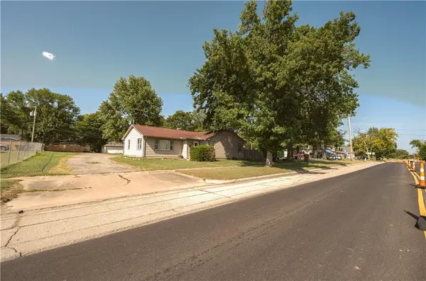 216 Main Street, Neodesha, KS 66757