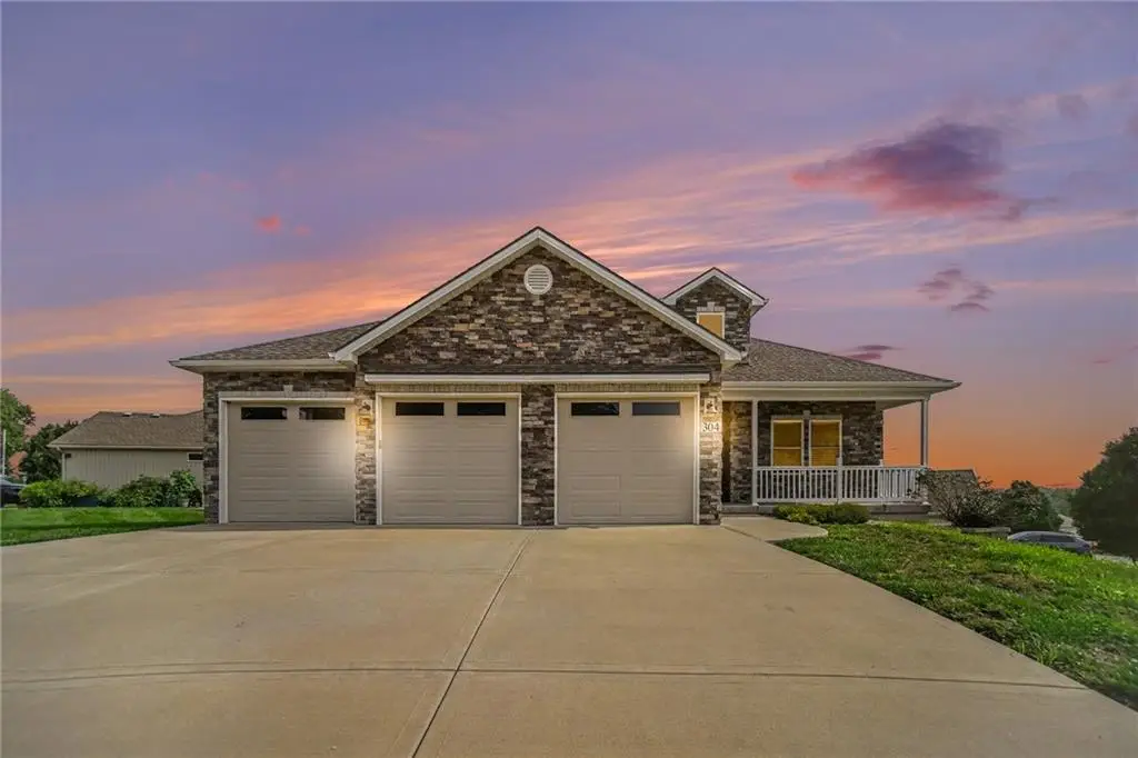 304 Prairie Rose Circle, Smithville, MO 64089 - #1