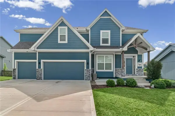 8023 NE 102nd Street, Kansas City, MO 64157