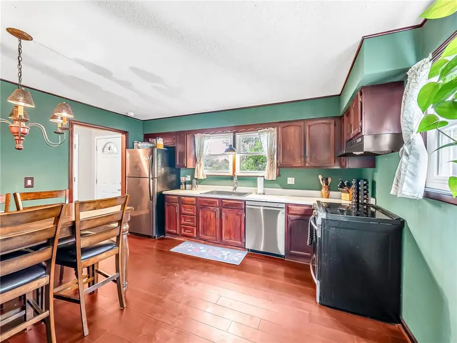 6732 NW Hidden Valley Road, Parkville, MO 64152 - #2