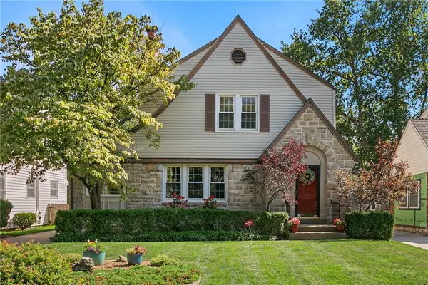421 E 74th Terrace, Kansas City, MO 64131