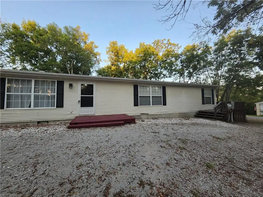 133 Timber Valley Drive, Linn Valley, KS 66040 - #2