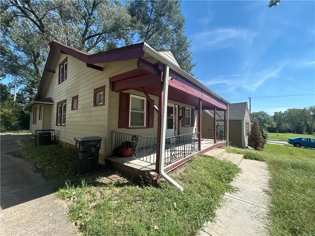 7231 Bales Avenue, Kansas City, MO 64132 - #1