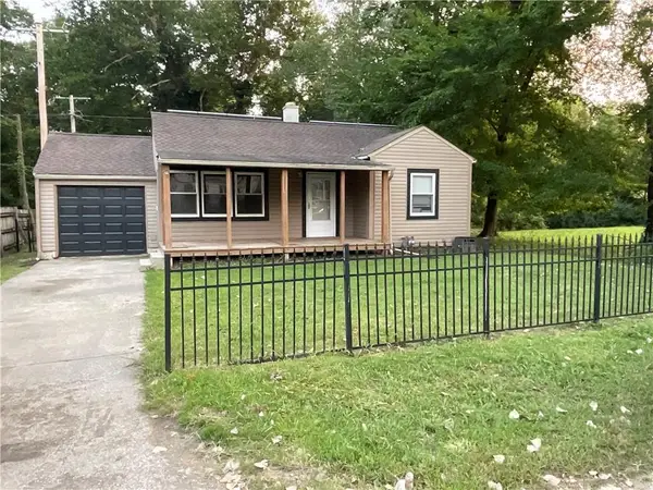 1111 NE 43rd Street, Kansas City, MO 64116