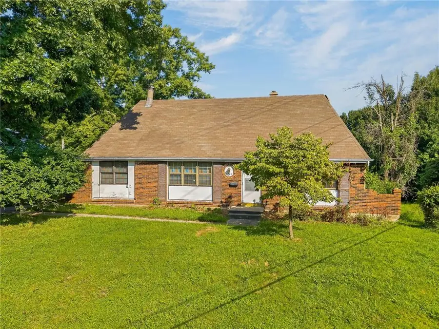 8204 NE 53rd Street, Kansas City, MO 64119 - #2