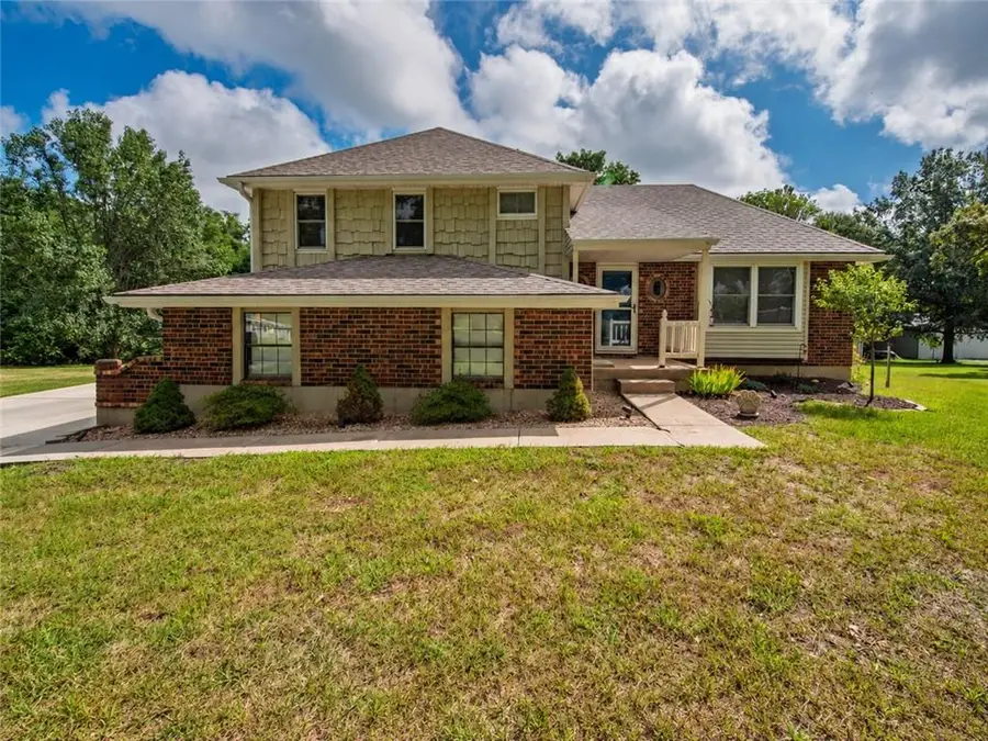 10505 S Munro Road, Lone Jack, MO 64070 - #2